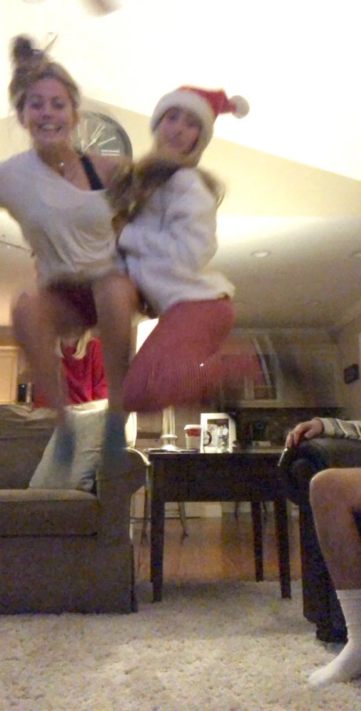 Happiest of birthdays to my lil sis!! Thank you for letting me be my truest self and always putting up with me;) I love you and I’m so proud of the amazing women you’ve grown to be. I wouldn’t be who I am today without someone like you to pester every day. Happy 18th Vanna!!🥳