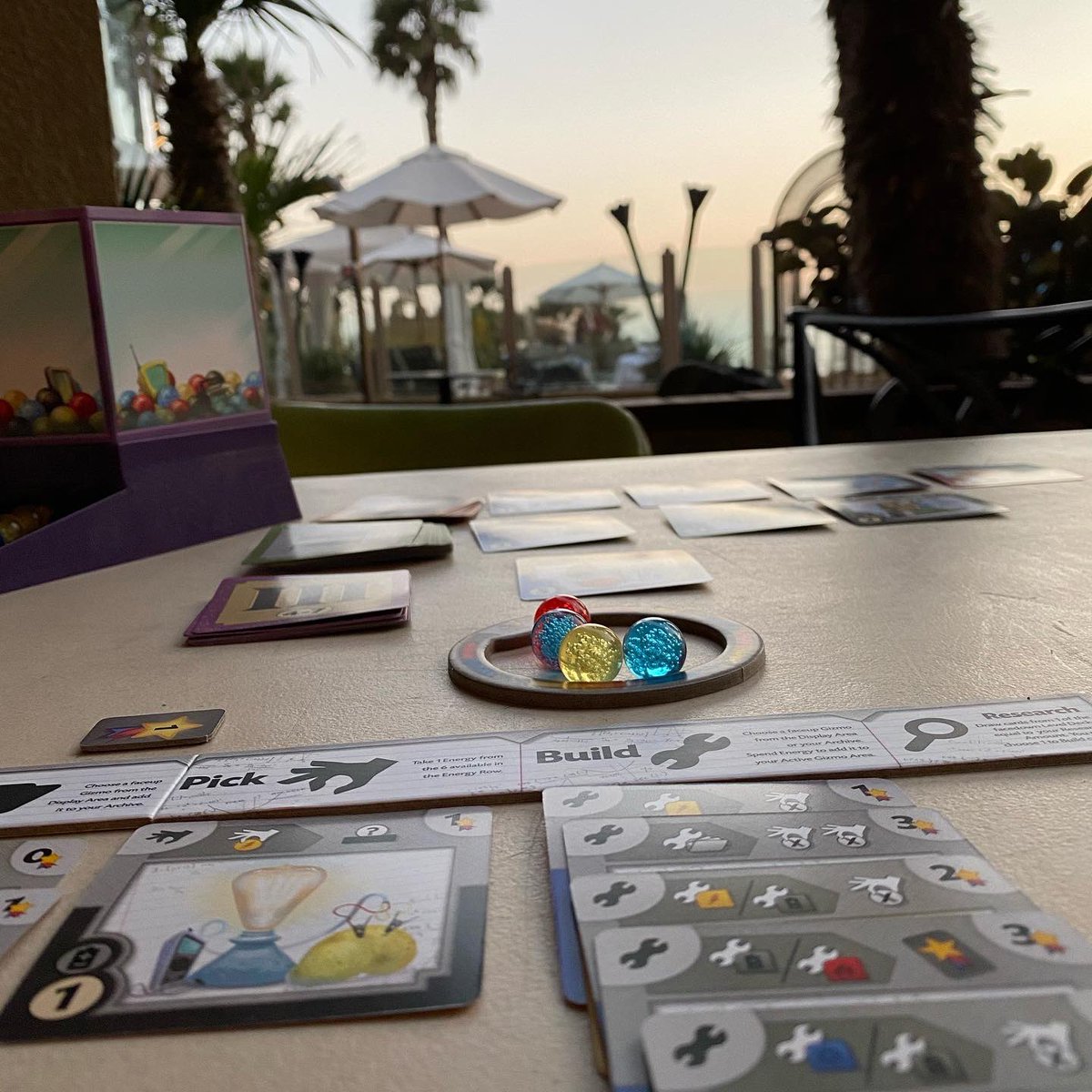 LostGravityGms's tweet photo. Gizmos from @CMONGames is a great way to relax on a Saturday evening. The bubbles in the marbles are mesmerizing when you look closely!
#lostgravitygames #boardgames #games #tabletopgames #gamenight #familygames #gaming #bgg #boardgamegeek #gizmos #cmongames #closeup https://t.co/uGG2GwlFrJ