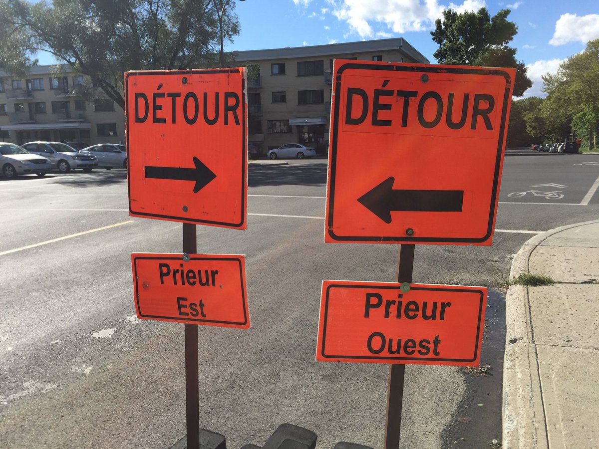 FrancoisPurcell's tweet photo. Bon, j’avoue que j’ai pris quelques secondes de plus pour être certain de prendre le bon détour. 😜🤷🏼♂️👀↔️🔄➡️⬅️#polmtl #detour #conesoranges https://t.co/rFUe5EX4cH