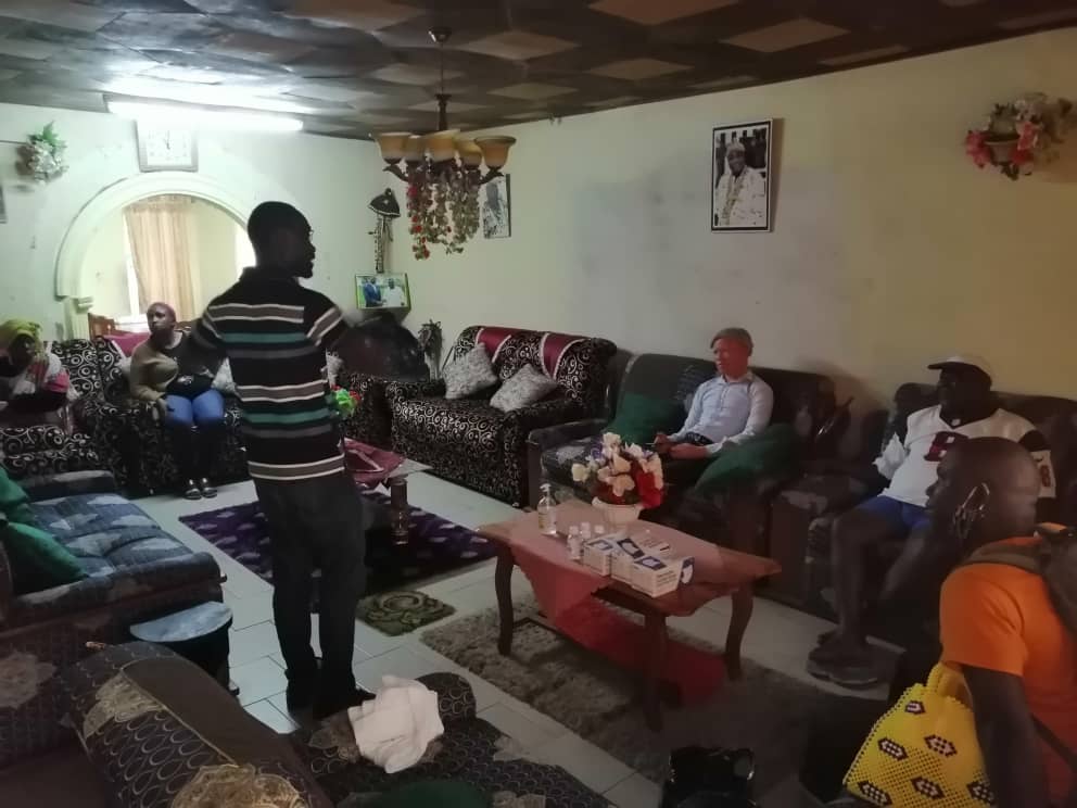 ngangernest's tweet photo. The rains couldn't stop us yesterday in the distribution of Face masks and hand Sanitizers in Bokwai village to the chief and the quarter heads. All these was possible with the help of, JCIBuea Submit, Yali Alumni Association Cameroon and Green Skills Africa.
@USEmbYaounde https://t.co/S9Kv7kr75L