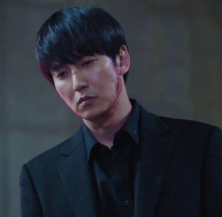이성이 끊어졌을 때.. 초점없는 눈에 다 죽이겠다는 표정 너무 좋아ㅠ
