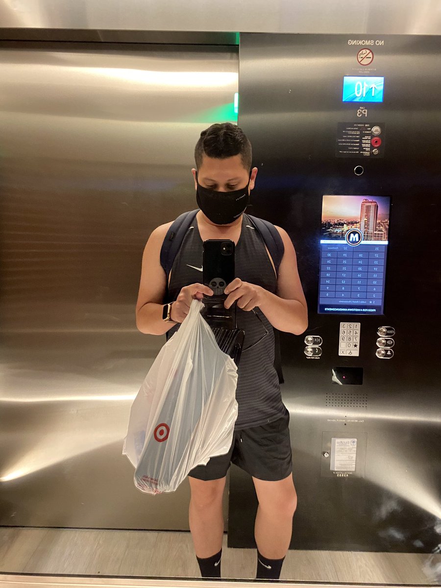 panda8911's tweet photo. Finally back home so 😴 https://t.co/EiH3HkzCXA