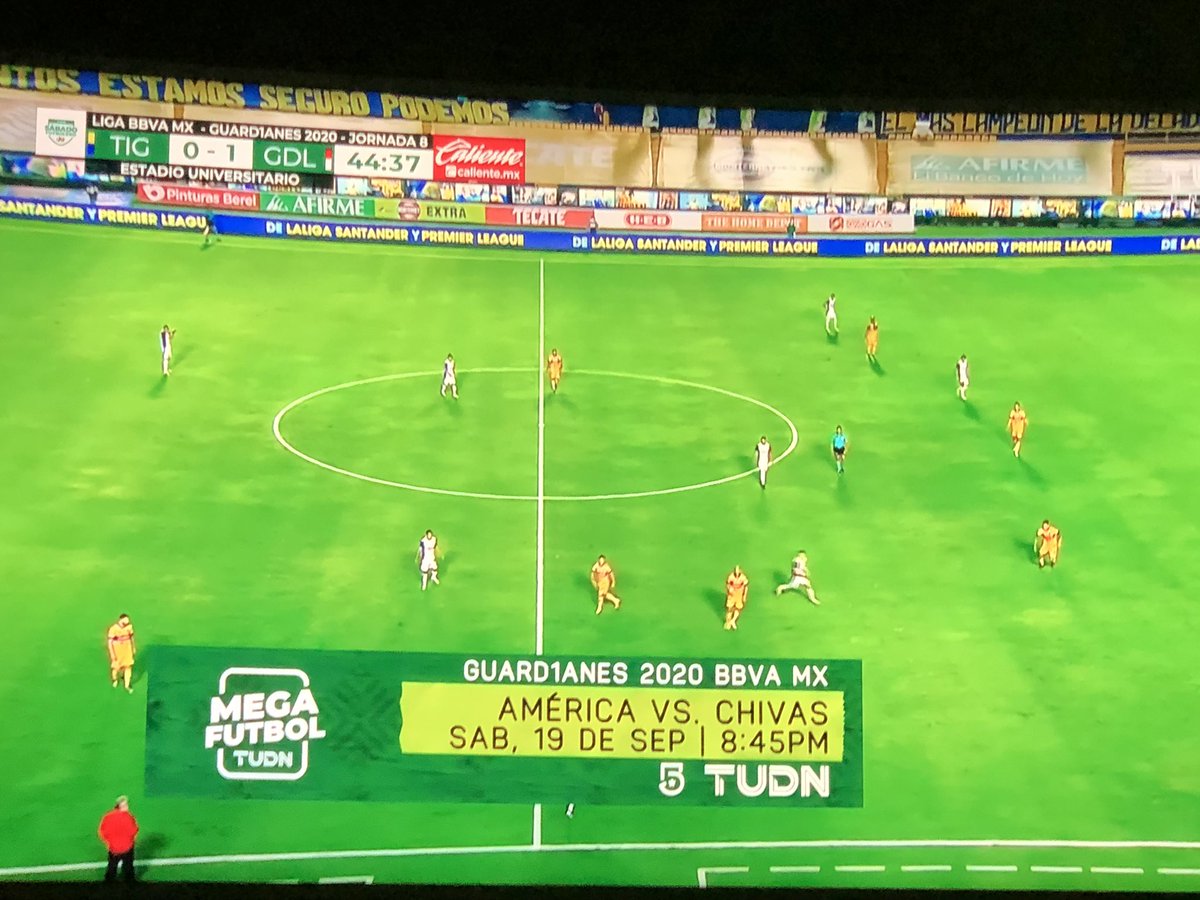 vittoi's tweet photo. @TUDNMEX , así como se puede disfrutar de un juego, con tanta publicidad en su transmisión, mugrero ... @SancadillaNorte https://t.co/1vfIBStwIj