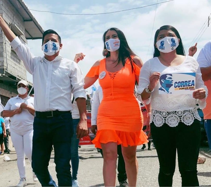 EmilyVeraA_'s tweet photo. L@s jóvenes nos llenamos de esperanza al conocer que existe un binomio con nuevas ideas y con la experiencia para recuperar el empleo, la educación, la salud, los derechos y la justicia

Esta Patria la vamos a reconstruir junto a @ecuarauz y @MashiRafael 
#GuayasConArauzYCorrea🇪🇨 https://t.co/BFwbQpnnPn