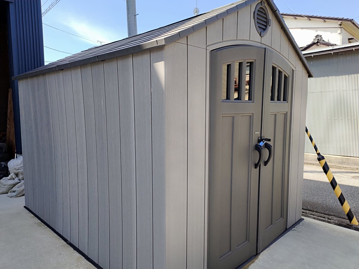 Shian 明日のヒルナンデスのコストコのコーナーで物置を取り上げるらしくウチの物置の写真も使われるそうです Diy初心者には難易度高めですがバイクも余裕で入ります アンカーで止めるのでそこそこの台風にも耐えられる程度には頑丈かと 責任は取らんけど