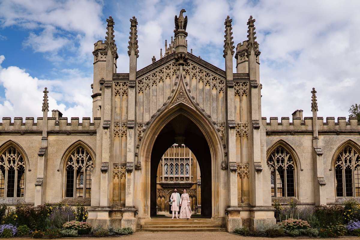 SimonBrettell's tweet photo. Yesterday I had the huge pleasure to photograph Sarah &amp; Alex's wedding at the stunning @stjohnscam. With just 9 guests it was the most intimate of weddings but still overflowed with love &amp; affection for the bride and groom

#cambridgewedding #stjohnscollegewedding #stjohnswedding https://t.co/XQ1CnvPa1t