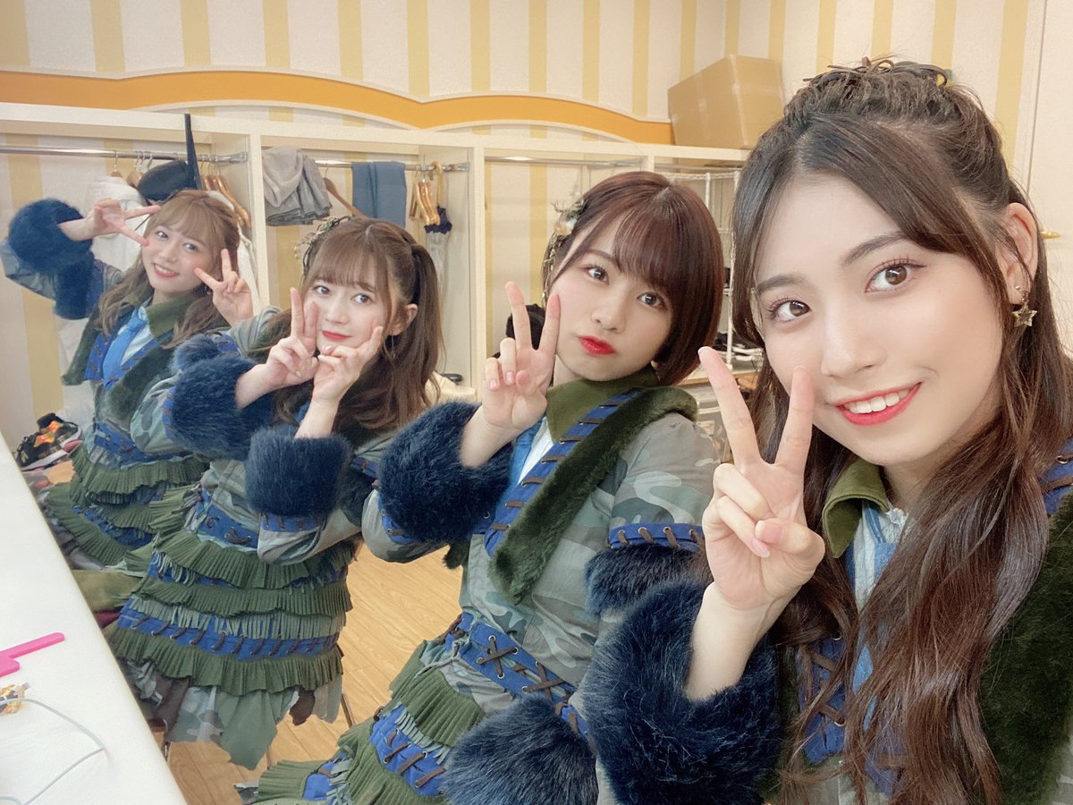 ﾑｯﾁｬ ｽｷｰ 髪型カッコいいー ハーフアップ編込みかな