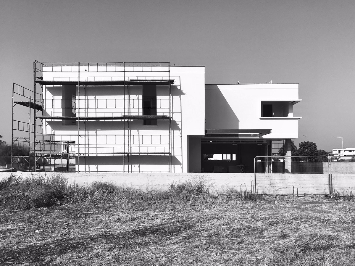 charis_solomou's tweet photo. KD House

https://t.co/ijlX3uIagm

#architecture #exterior #cyprusarchitecture #cyprus #lefkosia #nicosia #design #architectural #archdaily #archilover #modern #contemporary #residential #designboom #view #familyhouse #image #architectural #architecturaldetail #cyprusarchitects https://t.co/war8zakNls