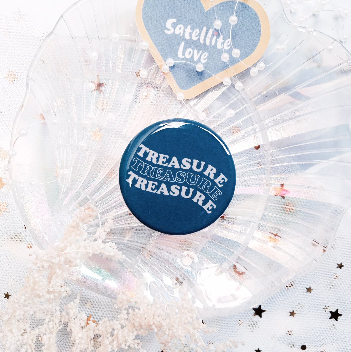 _satellitelove_'s tweet photo. Treasure Blue Phone Grip

Price : IDR25K /$3
Size : 4 x 4 cm

Order :
WA : +6285156131909
Shopee : https://t.co/Yg1ZrYH44P (🇮🇩 Only)
DM 

#Treasure #트레조 #Treasure13 #Haruto  #BangYedam #Yedam #Hyunsuk #Junkyu https://t.co/g98uzxi7fU