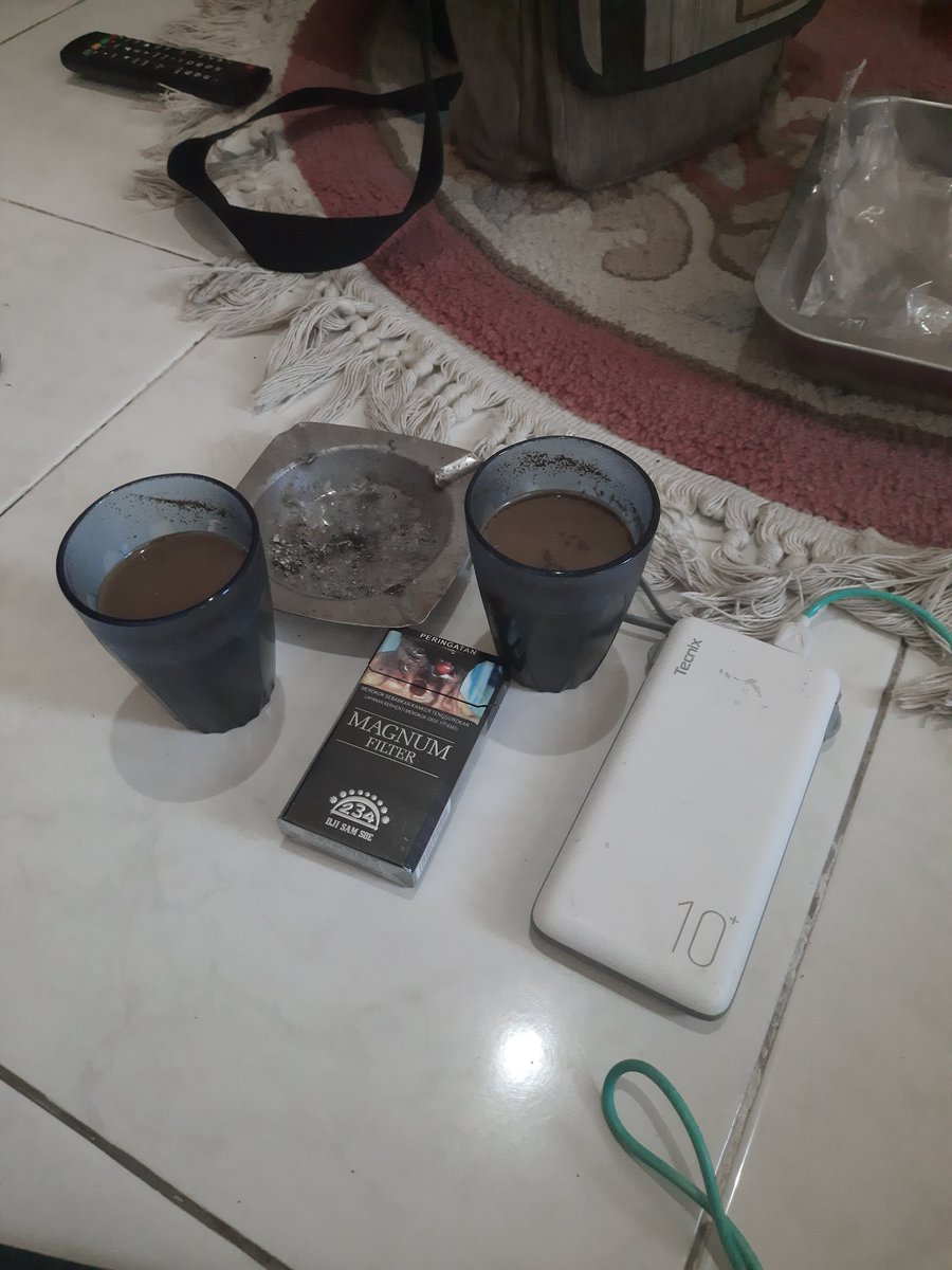 .
Ngopi dulu geesss ☕☕