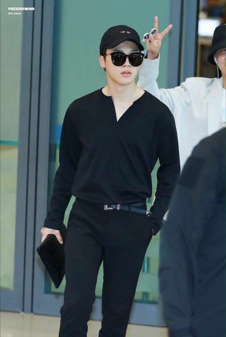 jimin's airport fashion -a fancy thread