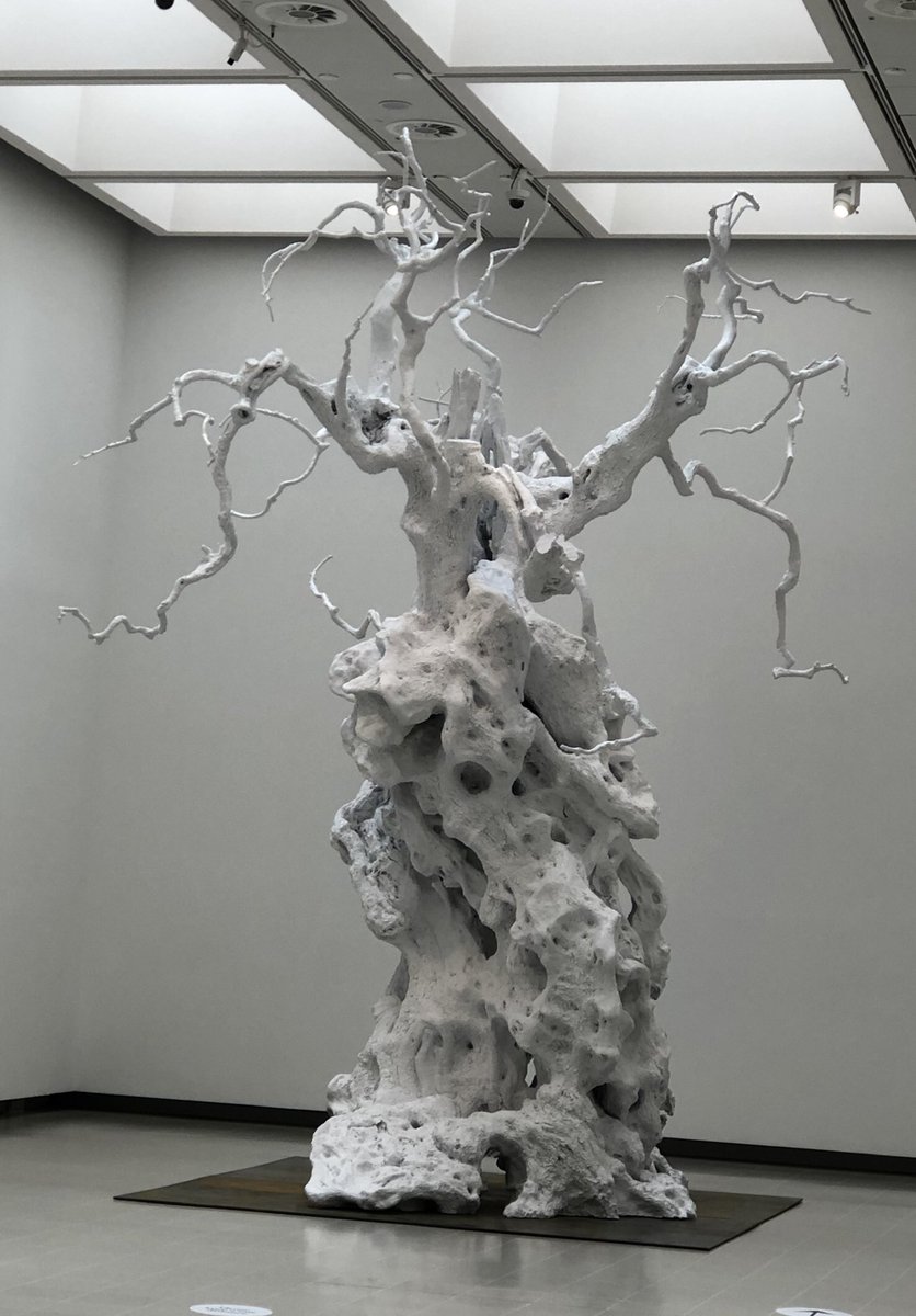 DrPoonamMadar's tweet image. The tree-hugger / tree-lover in me wasn’t going to miss this! 🌳 

Some #PHOTOS I took at the 
#AmongTheTrees #EXHIBITION 
@haywardgallery in #London 👇🏽

bit.ly/2PsVx94

#tree #trees #gallery #art #nature #NaturePhotography #artists #naturelovers #photography #gratitude