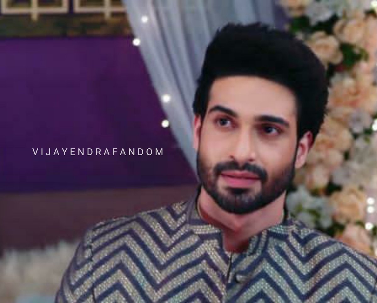 JustMeeJay1's tweet photo. Handsome 😍❤🔥 
@veejay_k 
#VijayendraKumeria 
#DevParikh 
#Naagin4 https://t.co/hJ0LAm9P3q