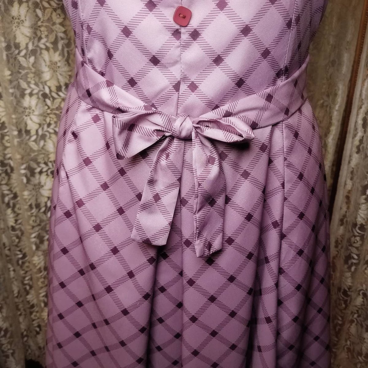 ট ইট র 代官山chocolate ショコラータ バイアスチェック の 秋カラー ワンピ パープルの色味 スクエアボタンが ポイント リボンは前後ろどちらで結んでも可愛いです Size S M L 7 0 Tax 代官山ショコラータ 代官山 Daikanyama ワンピース