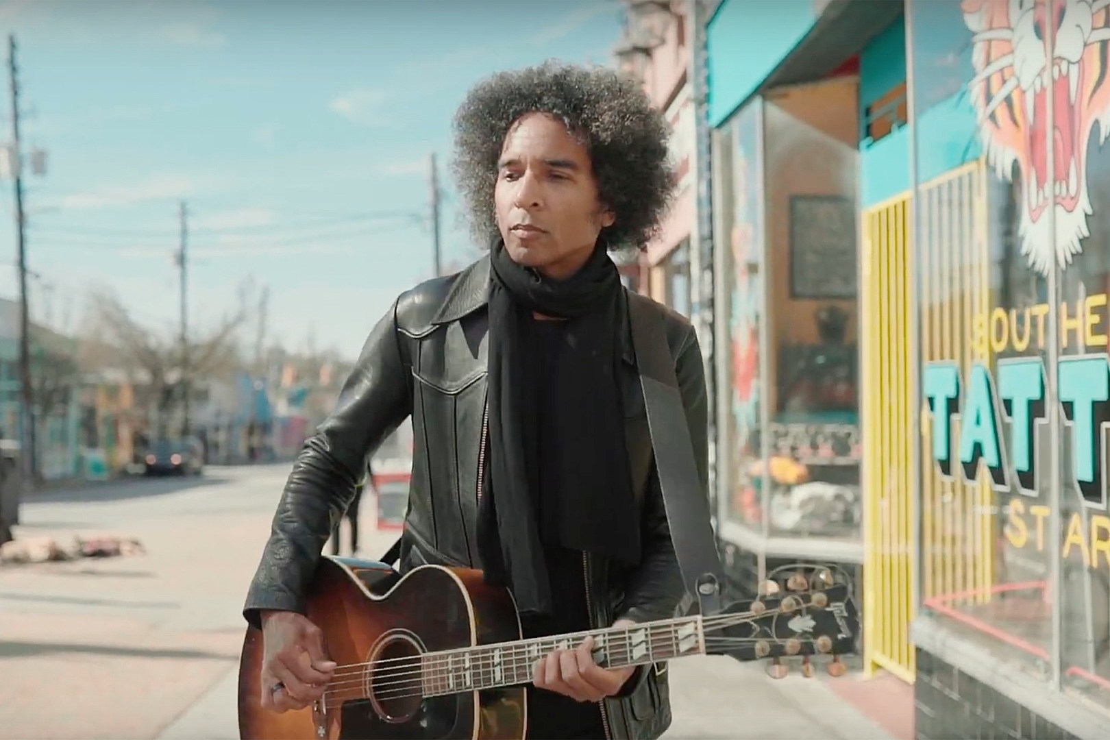 Happy 53rd birthday to William DuVall!  