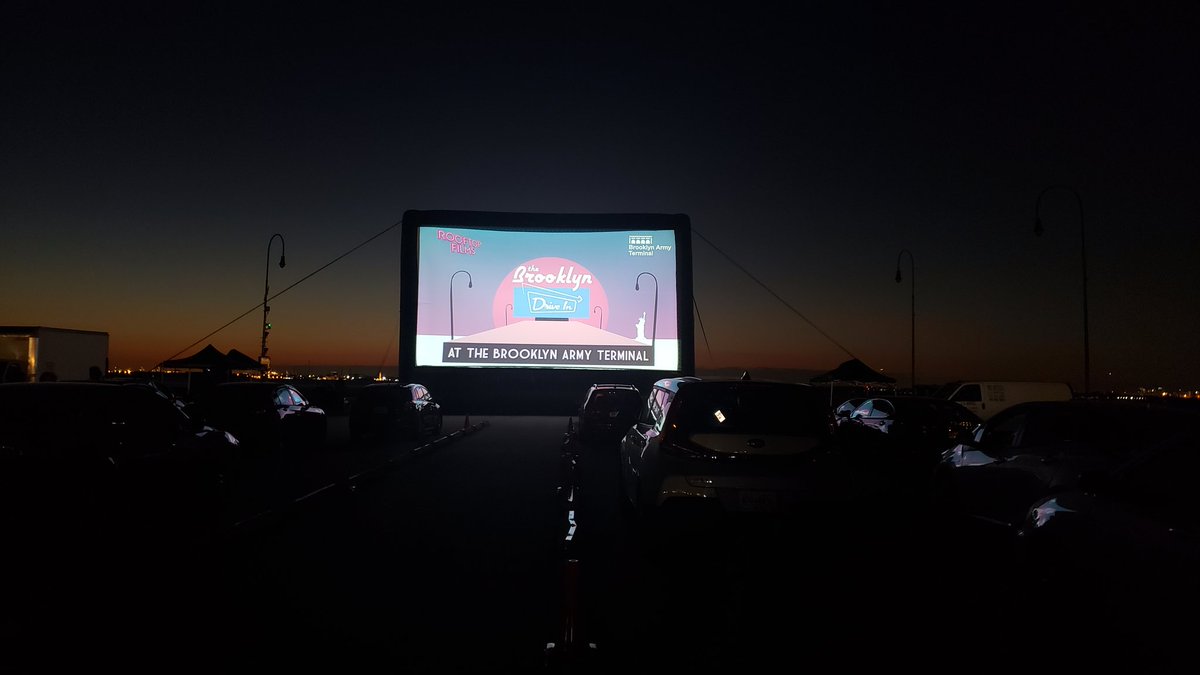 SharaAshleyZ's tweet photo. Just had a blast at @RooftopFilms #brooklyndrivein screening of #shithouse that won @sxsw this year. @cooperraiff2 what a delightful coming of age film! https://t.co/pWIyc6qMwj