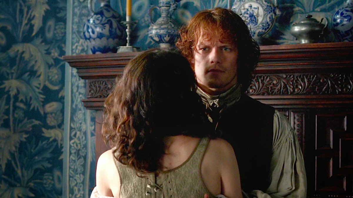 ChaoticOctopus's tweet photo. Claire can’t stand it. She has to go to him, hold him. You can tell it’s harder for her to hear this story now, loving Jamie as deeply as she does, than when she’d just met him and was still rather 18c shell-shocked herself. #OutlanderWeeklyWatchParty #Lallybroch https://t.co/Sbk7s73MbB