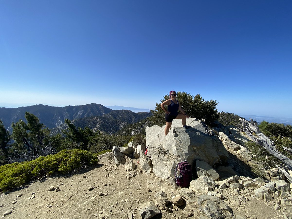 sinderelllaaa_'s tweet photo. When I tell you, I am tiiiireddd. 3 peaks today. #TimberMountain #TelegraphPeak #ThunderMountain https://t.co/ptrTX1BR7v