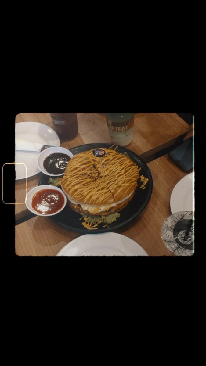 hatikahcheminn's tweet photo. ohhh halllloooooooooo🤖 https://t.co/YgUkknKQnW