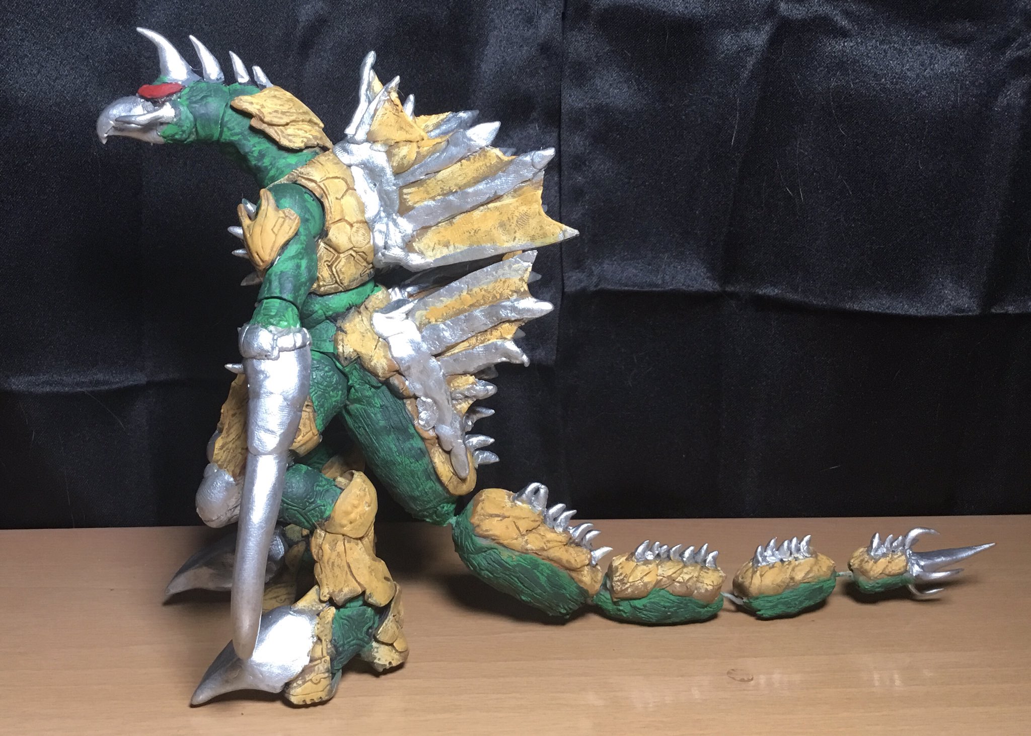 Gigan 1972 best sale toy