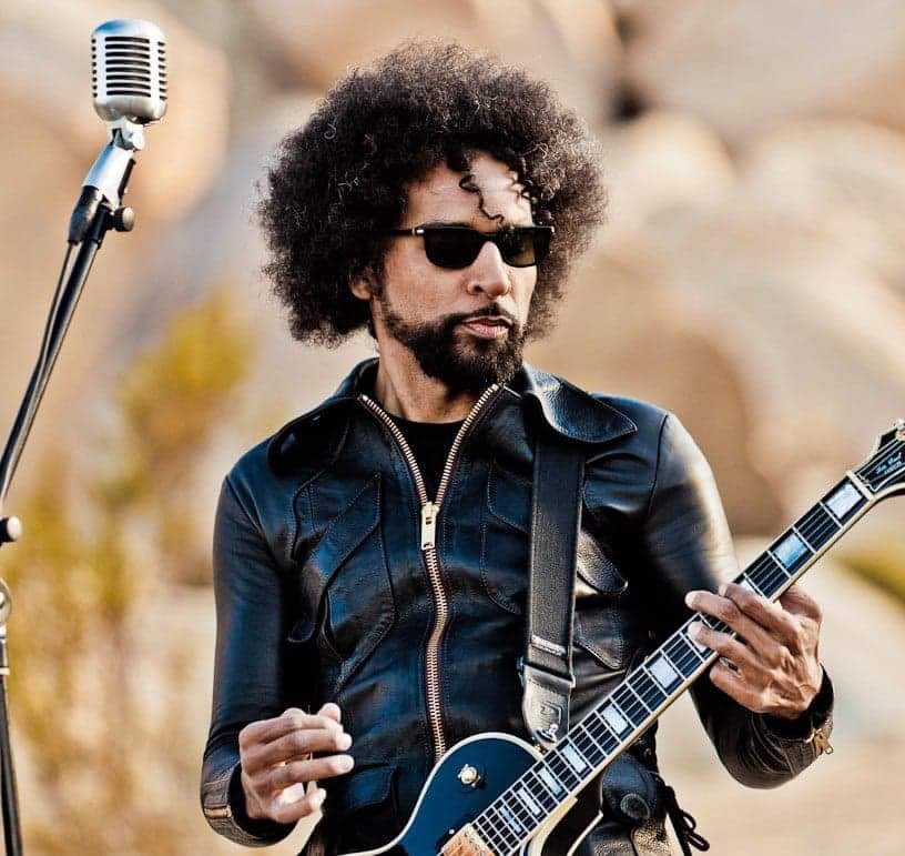 I\d like to wish a happy 53rd birthday to William DuVall, co-lead vocalist/rhythm guitarist for Alice In Chains!  