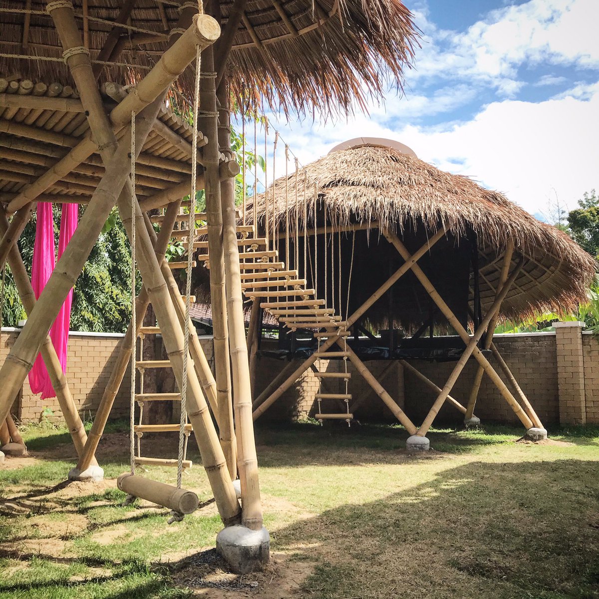 CristiandeSola's tweet photo. Some pictures of our last project “bamboo playground” #bamboo #buildwithbamboo #bamboonatural #bambooarchitecture https://t.co/ReM9BZ8fUA