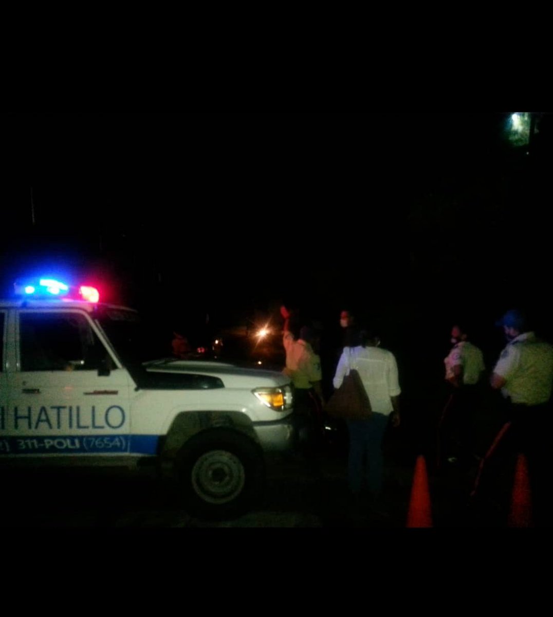 <a href="/Asoripotovecino/">Asoripoto</a> <a href="/PoliciaHatillo/">PoliHatillo</a> <a href="/corpoelec/">Luis Fernandez</a> <a href="/MirandaGob/">Gob Miranda</a> <a href="/NDtitulares/">Noticiero Digital</a> <a href="/eliasayegh/">Elías Sayegh</a> <a href="/CORPOELECinfo/">Corporación Eléctrica Nacional</a> <a href="/PoliciaHatillo/">PoliHatillo</a> <a href="/PC_ElHatillo/">Protección Civil</a> gracias por el apoyo y la oportuna acción de <a href="/CORPOELECinfo/">Corporación Eléctrica Nacional</a> @CorpoelecMiran1 <a href="/Asoripotovecino/">Asoripoto</a> <a href="/ElHatillo/">Alcaldía El Hatillo</a>