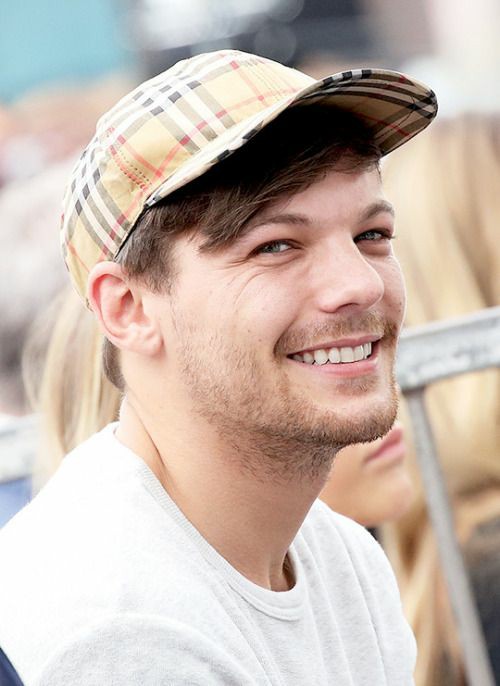 defencelessfy8's tweet photo. Mi sueño es verte toda la vida asi, sonriendo🤍 
Te amo Louis Tomlinson ♥️
I vote Louis Tomlinson (@Louis_Tomlinson) for #ArtistoftheSummer @965TDY https://t.co/KgNEtdLCFz