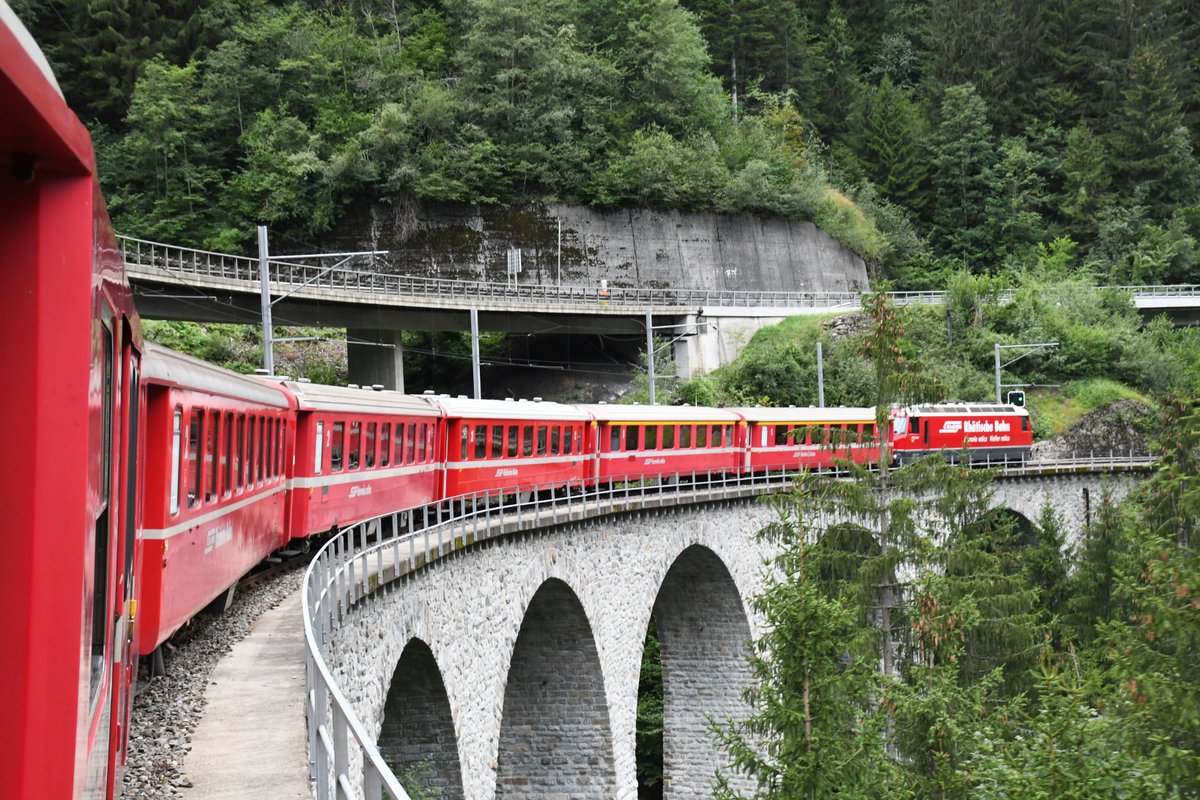 RhB×KATO⑦】 レーティッシュ鉄道には氷河特急やベルニナ急行といった