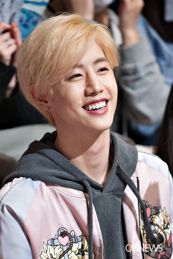 Marktuan shining smile a needed thread. — BEAUTIFUL SMILE FROM MARK TUAN SHINE YOUR SUNDAY —