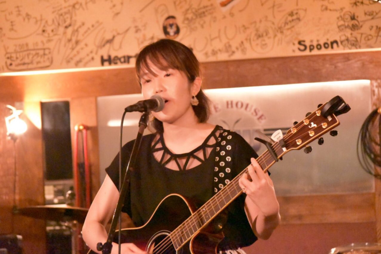 いわさきまな ずっと下書きにあったliveレポ 今頃になってしまったが ツイートします 8 16 Sun セトリ 1 Sing 2 親不知 3 君 4 ガーネット 奥華子 ピアノ弾き語り 5 ベクトルは前に 6 ありがとう 久しぶりのステージ楽しかったです