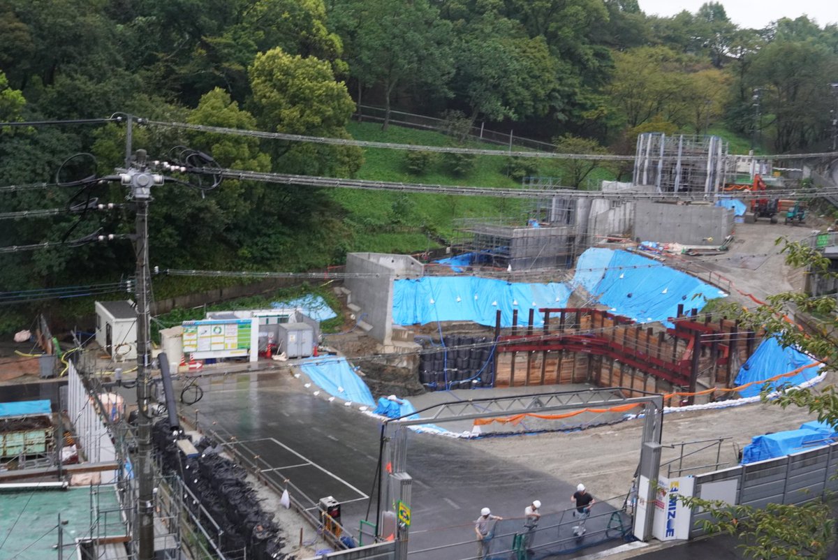 ロフタス 福岡市動物園 ペンギン舎工事の様子 09 05