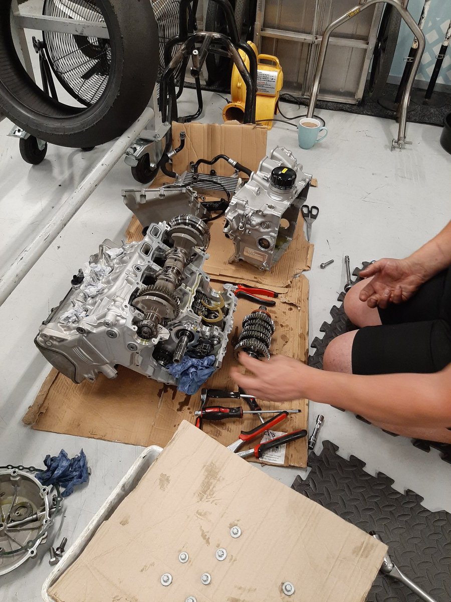 npmotorcycles's tweet photo. Lovely morning here at Silverstone. Great sunset and sunrise. Very long night changing the engine and gearbox for the @npmotorcycles, @lextek_products. BmW Superbike. But she is now alive and ready for the dyno :-) https://t.co/LMEeOf6eNo