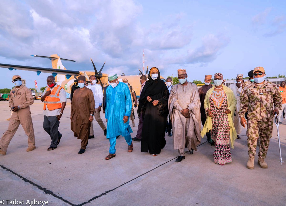 fmha_pa's tweet image. On behalf of H. E. Vice President @ProfOsinbajo, and members of the National Humanitarian 
Coordination Committee #NHCC, HM @Sadiya_farouq visited Borno State to discuss the immediate humanitarian 
needs of the State.