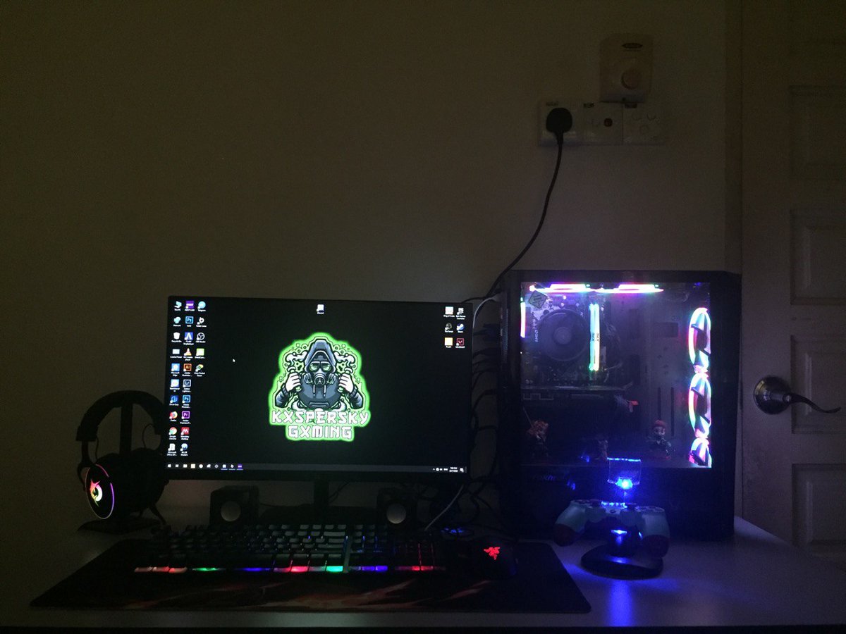 krulz7's tweet photo. Dark Mode                                        Light Mode https://t.co/FOA3vmulsT