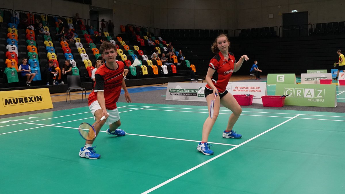 badminton_stmk's tweet photo. Um 09:00 geht es mit den Mixed-Halbfinalspielen weiter! Auch Nicolas Rudolf / Chiara Rudolf (BC Smash Graz) und Gustav Andree (BC Smash Graz) / Emily Wu (ASV Pressbaum) kämpfen hier um Finalplätze.

Kommt vorbei! #dasIstBadminton https://t.co/Vv8R9uhouM