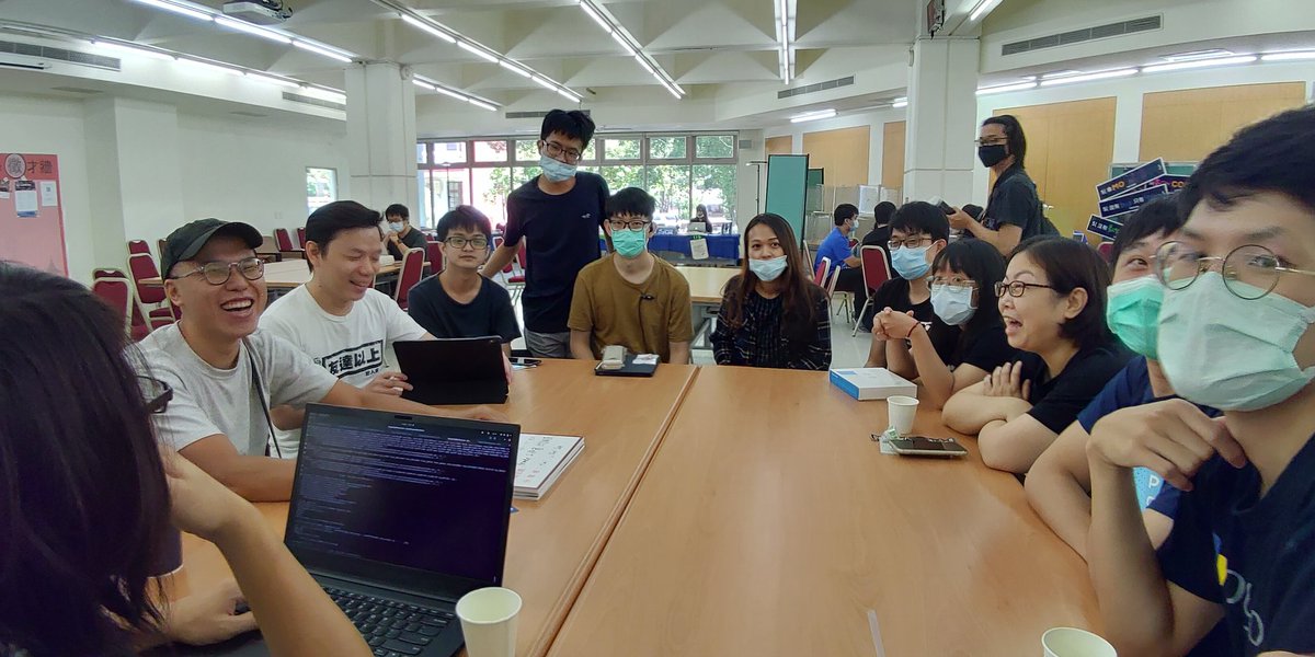 petertc_chu's tweet photo. Lovely open space time!!! #pycontw2020 #pycontw #pythoncommunity https://t.co/RBZDT3RmWu