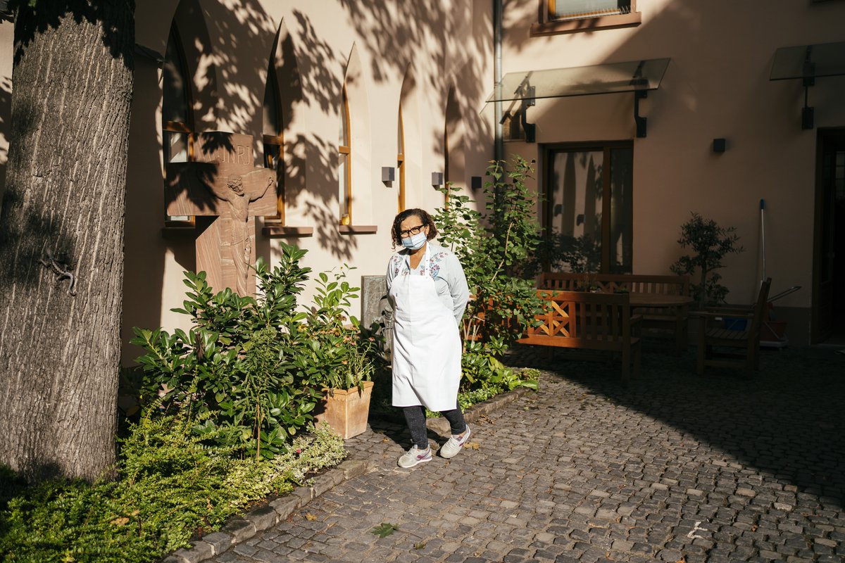 franziskustreff's tweet photo. Ich wünsche dir einen guten Morgen. Schön, dass du da bist. Darf ich dir einen Kaffee bringen? #Frankfurt #FFM #Hessen #Natur https://t.co/KWtWgotVBq