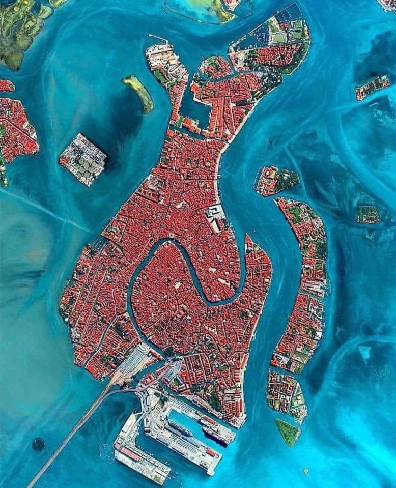 🇮🇹 Venise 🎭 <a href="/MarineBaron2/">Marine Baron</a> <a href="/bernard_jomard/">Jomard bernard</a> <a href="/YvesPDB/">Yves Pozzo di Borgo</a> <a href="/DaisyMarchi/">Daisy Boscolo Marchi</a> <a href="/SarahLe90649180/">Sarah Leclerc</a> <a href="/fabricegreffet/">Fabrice GREFFET</a> <a href="/FarahBenouis/">Farah Benouis</a> <a href="/Solena_Tad/">Solène Tadié  ن</a> @Amelie_Vaidie <a href="/BoyeJustine/">Needham Justine Boye</a> <a href="/CecileJallu/">Cécile Théard-Jallu</a> <a href="/occhiodilucie/">Lucie Tournebize</a> <a href="/ElisaMartinuzzi/">Elisa Martinuzzi</a> <a href="/lauranaka/">Laura Naka Antonelli</a> <a href="/LaurentNocca/">Laurent Nocca</a> <a href="/Tiziana_DR/">Tiziana Della Rocca 🎗️</a> <a href="/a_voygillis/">Anaïs Voy-Gillis</a> @FedericaTronci1 <a href="/fedegalbesi/">Federica Galbesi</a>