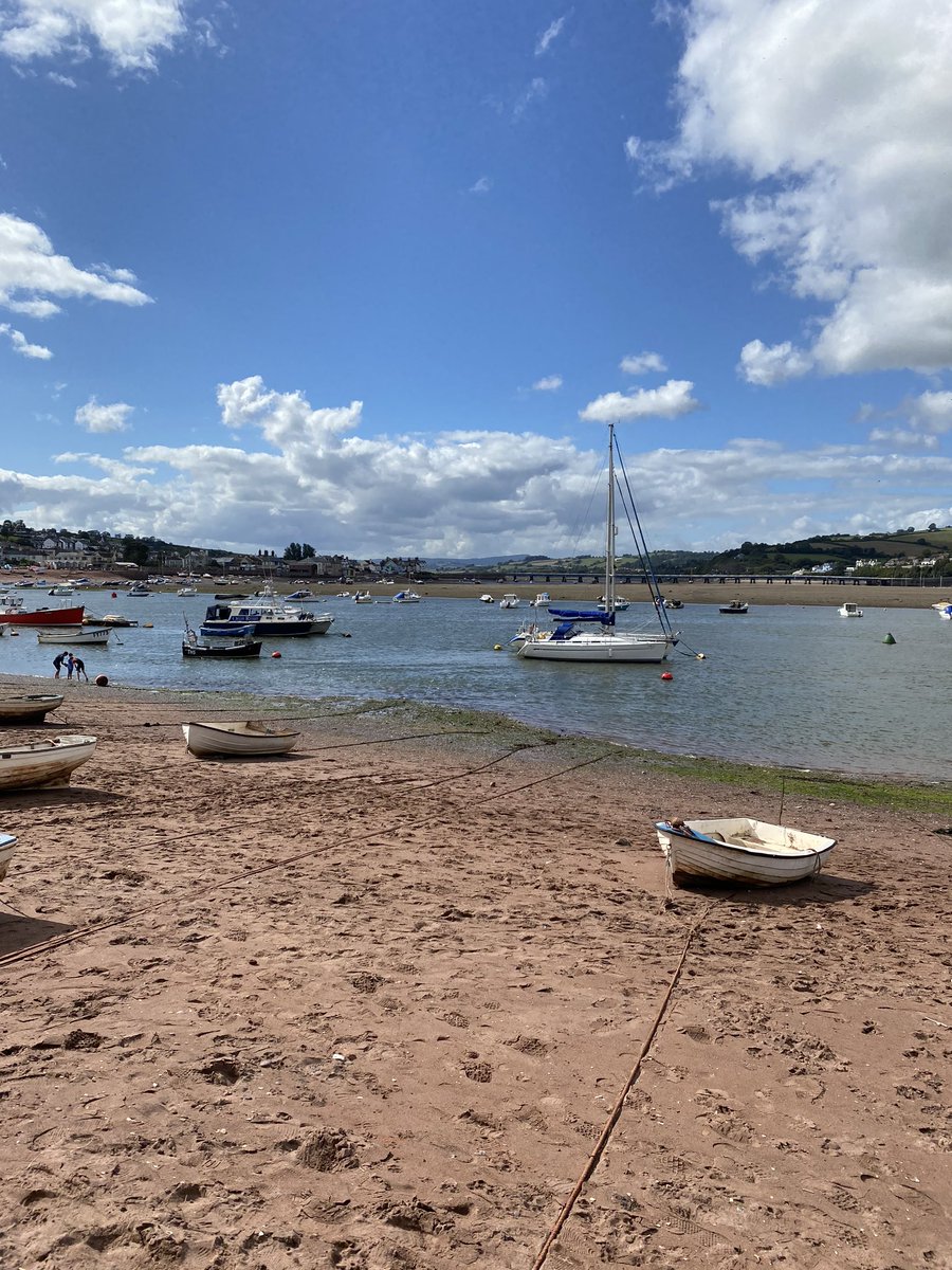 Teignmouth beach clean #beachcleanup #2minutebeachclean #showtheplastic #2minutelitterpick #dontbeatosser #keepwhatweloveclean #keepourbeachesclean #ukbeachcleanup #litterfree #cleancoasts #cleanuptheworld #bethechange
