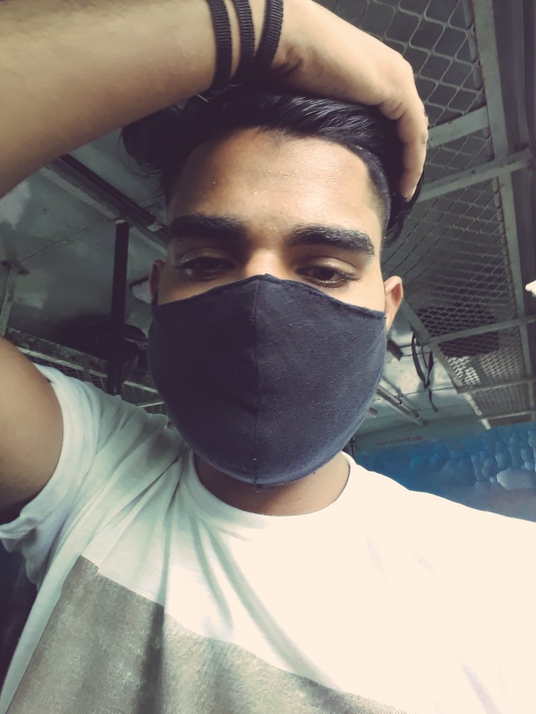 NarenPanwar3's tweet photo. Mask is very important for our life..........#narenderfaisal #duet #swagstepchallenge #narenpanwar #sonupanwar #fatehchand #friendsforever #narenderpanwar https://t.co/Bjxvtaw5hv