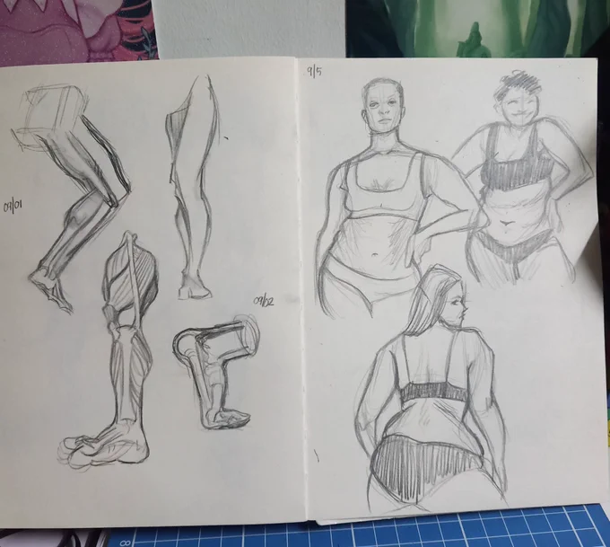 Early september sketches ❤ 
(Left: from Morpho; Right: models from Pinterest) 