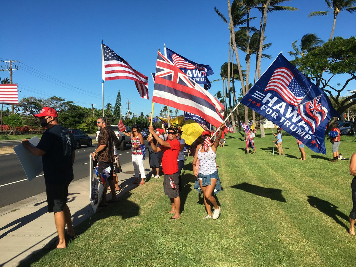 ponojohn9's tweet photo. Hawaii Maui loves @realDonaldTrump #openhawaii https://t.co/Ey7MlrFLuo