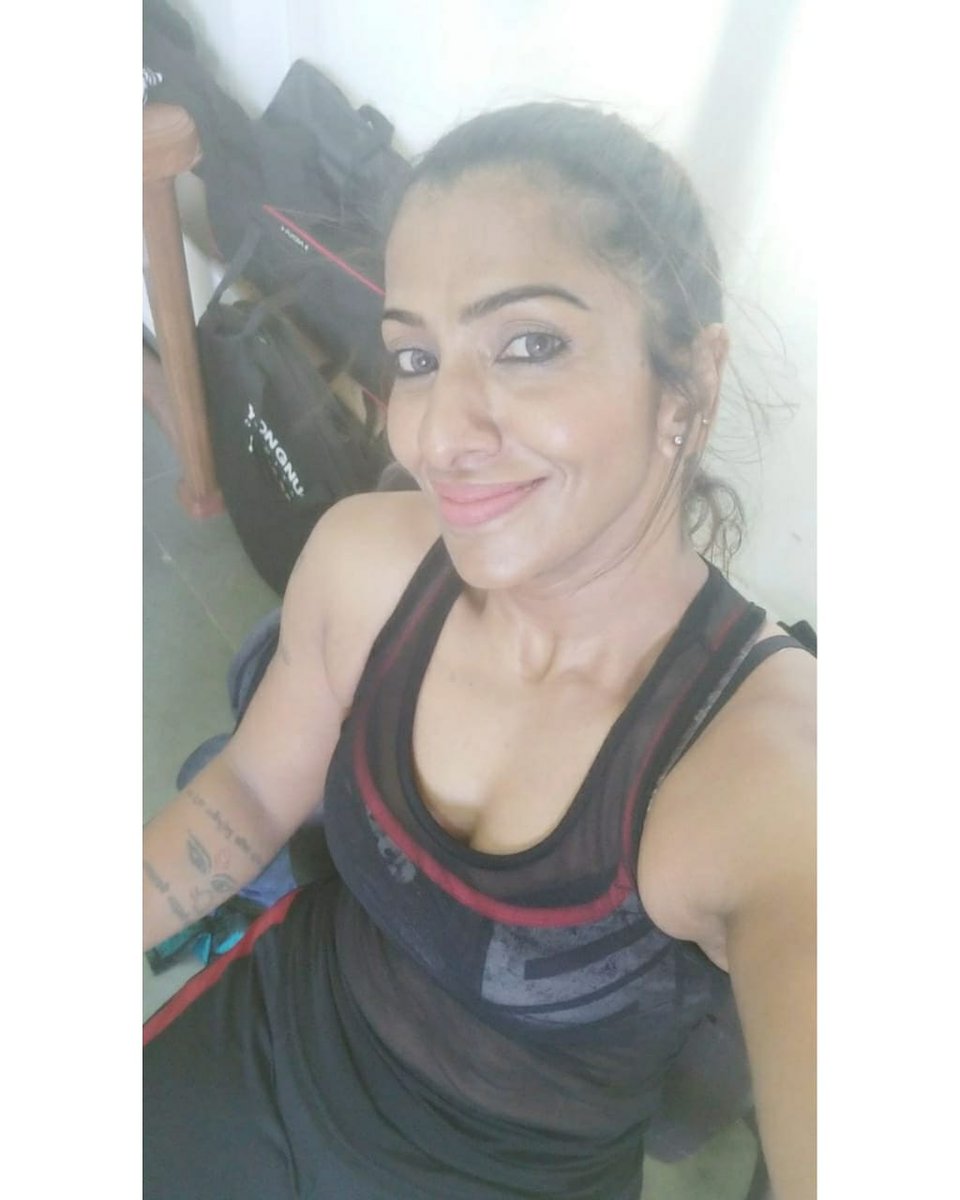 Janvi Pandav (@pandavjanvi) on Twitter photo SUNDAY VIBES ...๐ฅฐ๐ฅฐ๐ฅฐ๐ฅฐ
.
Shoot mode onnnn๐๐๐๐ ๐๐๐ฅ๐ธ
Beauty with muscle โค๐ช๐ช๐ช
ABS QUEEN ๐คธโโ๏ธ๐
.
Fitness Pro Card Winner ๐คธโโ๏ธ๐คธโโ๏ธ๐คธโโ๏ธ.
๐๐๐ฎ๐ณ๐ฎ๐ณ๐ฎ๐ณ
.
.@kongnutritionsupplements
.
.
Marathi mulgi rock
..
.
#ihffolympiaindia#ifbb#pro
Winner#fitnesswomen SUNDAY VIBES ...๐ฅฐ๐ฅฐ๐ฅฐ๐ฅฐ
.
Shoot mode onnnn๐๐๐๐ ๐๐๐ฅ๐ธ
Beauty with muscle โค๐ช๐ช๐ช
ABS QUEEN ๐คธโโ๏ธ๐
.
Fitness Pro Card Winner ๐คธโโ๏ธ๐คธโโ๏ธ๐คธโโ๏ธ.
๐๐๐ฎ๐ณ๐ฎ๐ณ๐ฎ๐ณ
.
.@kongnutritionsupplements
.
.
Marathi mulgi rock
..
.
#ihffolympiaindia#ifbb#pro
Winner#fitnesswomen