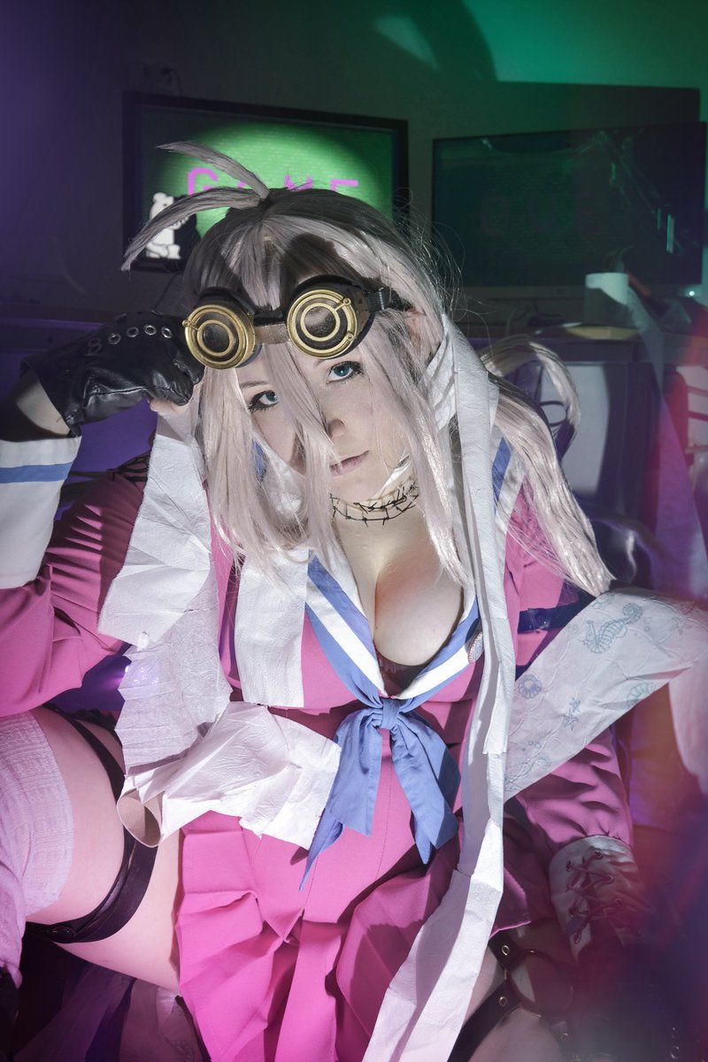 nuigurumiSaku's tweet image. Zwar ist mein Eintrag für Connichi Instant Cosplay leicht eine Themaverfehlung aber die einzige Verbindung die mein Hirn beim Thema Hamstern hatte war:
Klopapier -&amp;gt; Miu
Jeder der DRV3 gespielt hat versteht wieso ;D
#conlinehamstern #ConLine20
📸 Selbstauslöser
Edit @TSUNABOOSHI