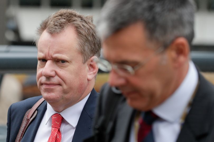 MirrorPolitics's tweet photo. UK 'not scared of walking away' from Brexit transition talks, Boris Johnson's negotiator warns

https://t.co/8Y1EQlb8Mr https://t.co/g7k5gb3b62