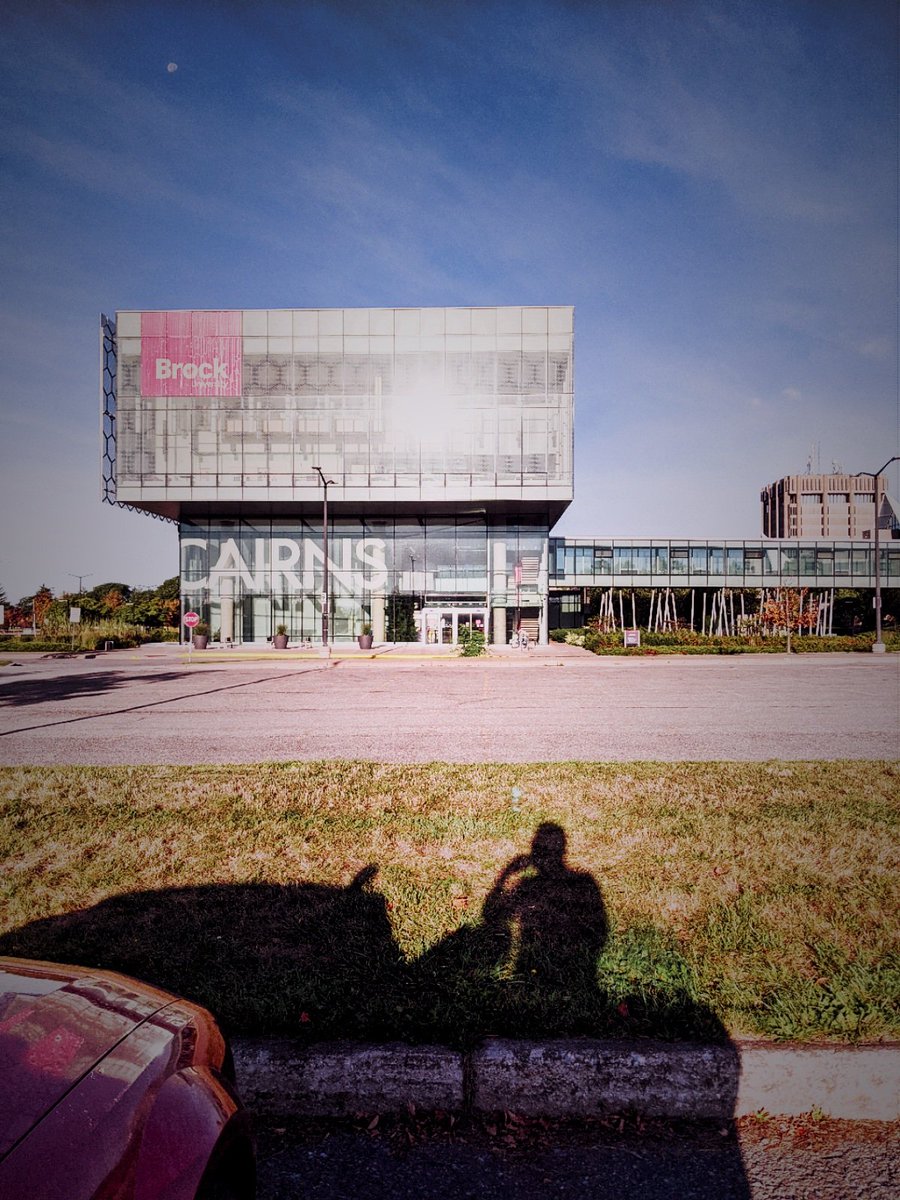 ChrisTheWebDev's tweet image. Different view this year for a different type of Move-in day today.