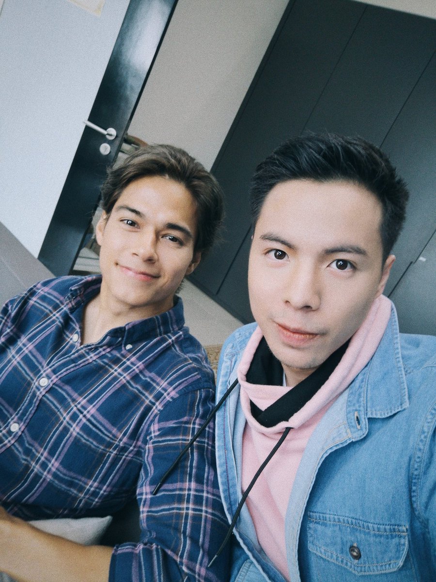 ivan_jinghang's tweet photo. My first time acting in a Malay TV drama #AIinLOVE 🎬📺 <A.I in Love> will soon be airing in RTM channels. Stay tuned for lakonan saya #ivantai dan #JannaNick #DiniSchatzmann #lianatalia #shamvisa #keithfoo #emeldarosemila #saheeshamsuddin @RTM_Malaysia #dramartm https://t.co/RMO6Ok7AAD