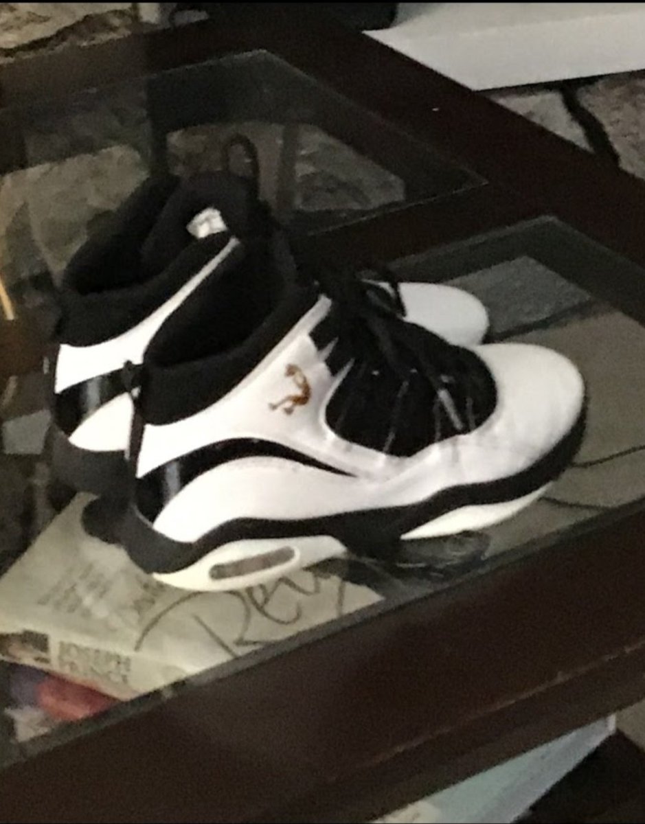 TheOgletons's tweet photo. My son was so excited for his first day of virtual school that he tied his @SHAQ  shoes the night before to save time in the morning! #1stDay #CobbCounty https://t.co/lrXYPFOeiQ