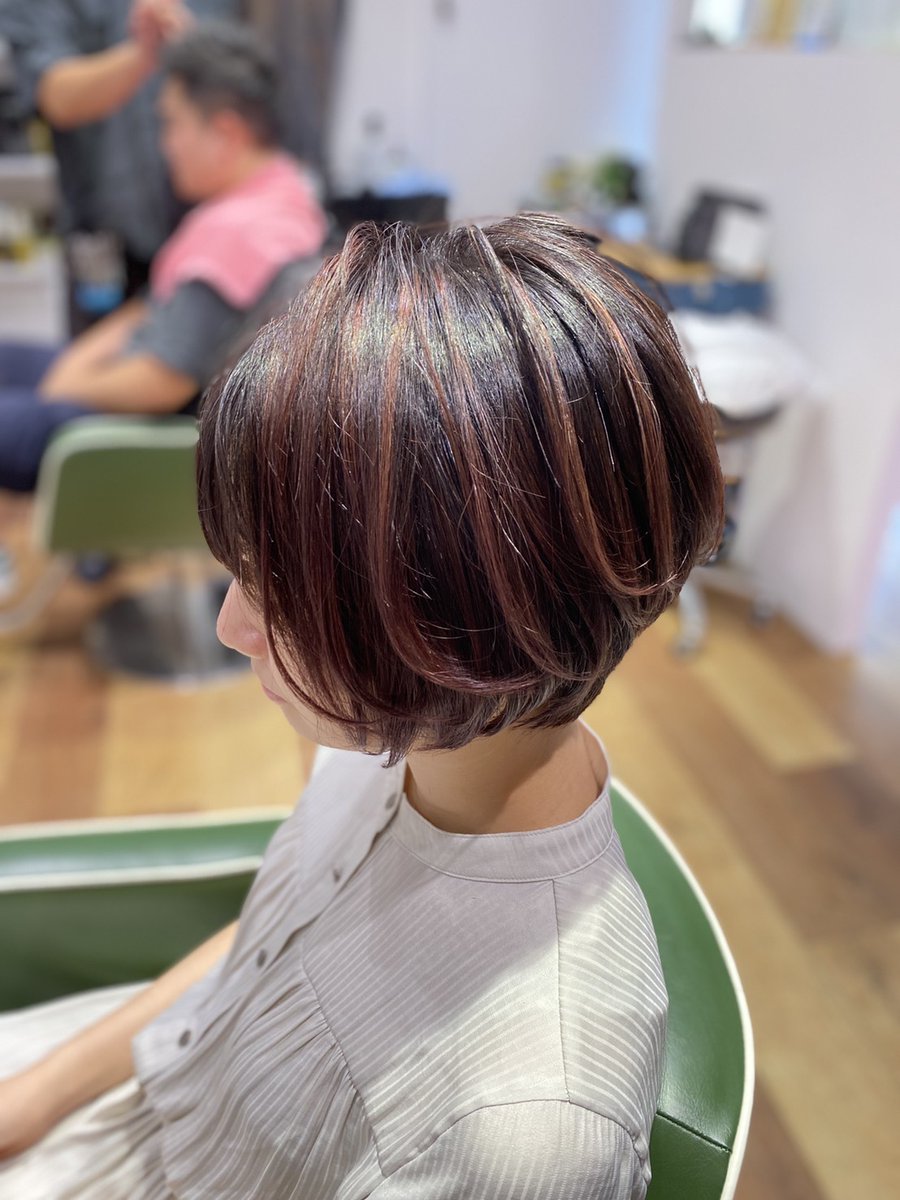 崇文 ヘアカラーの楽しさをお伝えしてる人 これ正真正銘ノーブリーチカラーです ナチュラルなピンクブラウンは地毛を残して ハイライトで作ります 毛先の状態によってはパウダーブリーチを入れたほうが良いときもあります ライトナーを知って14 15レベルを 崇文 ヘアカラーの楽しさをお伝えしてる人 これ正真正銘ノーブリーチカラーです ナチュラルなピンクブラウンは地毛を残して ハイライトで作ります 毛先の状態によってはパウダーブリーチを入れたほうが良いときもあります ライトナーを知って14 15レベルを